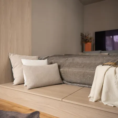 Apartment B6 In The Center Of - By Relax *